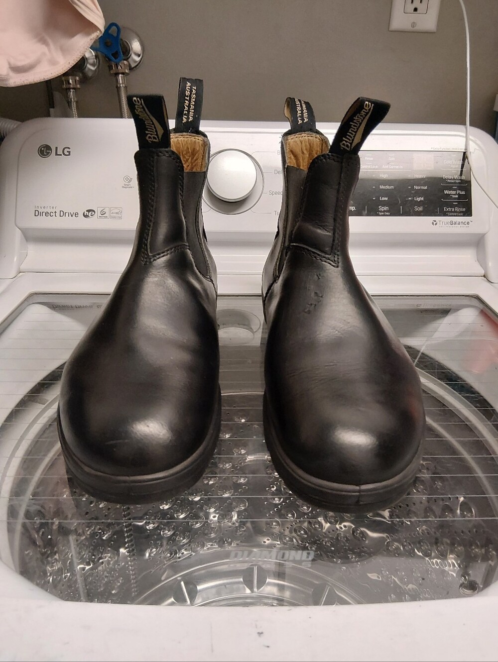 Blundstone Black Leather Chelsea Boots for Men